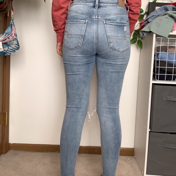 American Eagle super high rise jegging - Picture 2 of 3